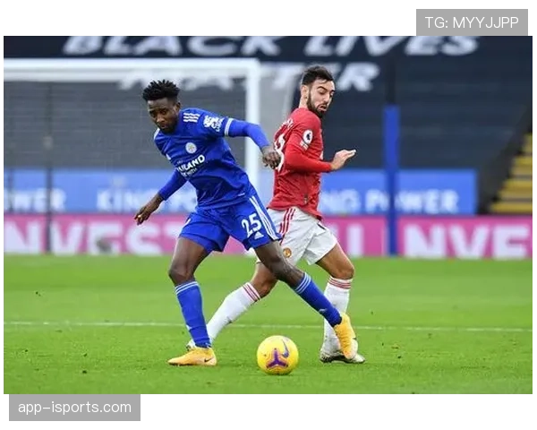 奥纳纳在英超强强对话中的中场影响力分析