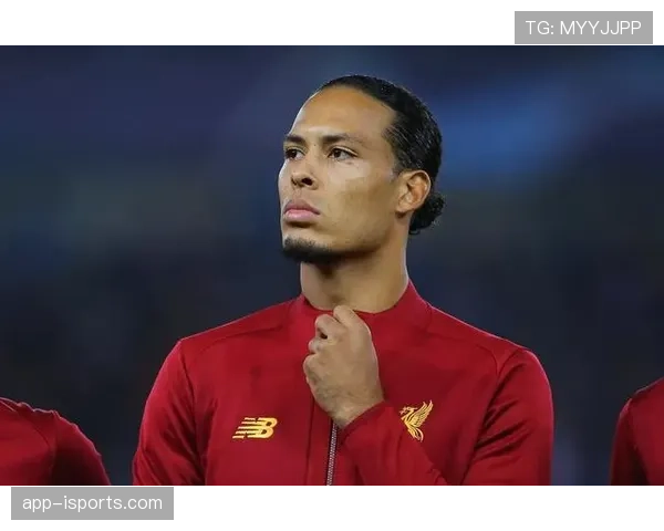 撕防线前插显威，贝肯鲍尔与范迪克角色变化对比